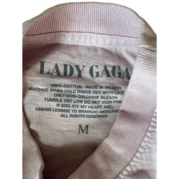 Lady Gaga - LOVE FOR SALE SIGNATURE T-SHIRT - Picture 3 of 3